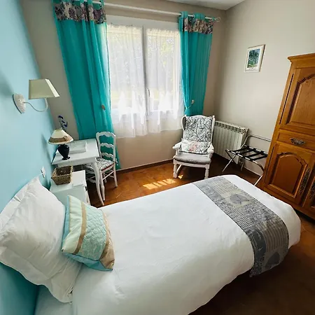 Hébergement de vacances Spacieuse Villa Tout Equipee Avec Piscine, Jardin Et Loisirs - Au Coeur De La Provence