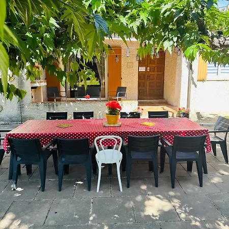 Hébergement de vacances Spacieuse Villa Tout Equipee Avec Piscine, Jardin Et Loisirs - Au Coeur De La Provence Aix-en-Provence