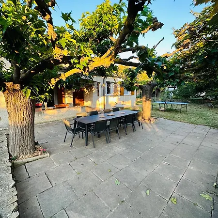 Spacieuse Villa Tout Equipee Avec Piscine, Jardin Et Loisirs - Au Coeur De La Provence