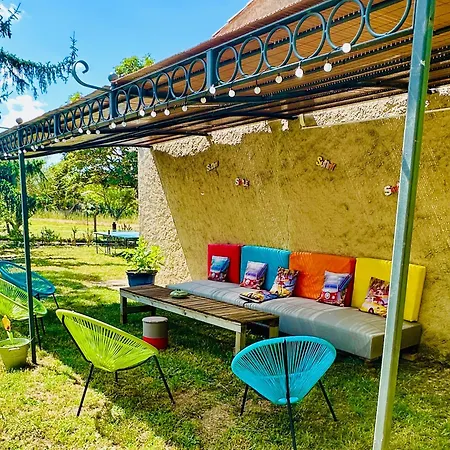 Spacieuse Villa Tout Equipee Avec Piscine, Jardin Et Loisirs - Au Coeur De La Provence *